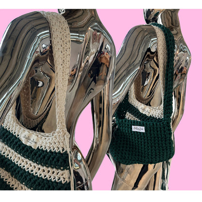 Lola // darkgreen